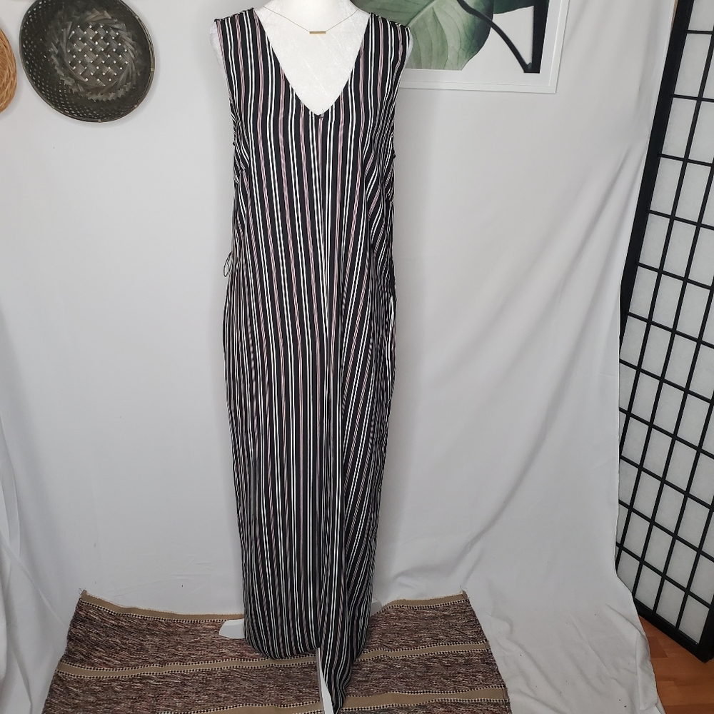 Max Studio Striped Crepe Jumpsuit Vertical
NEW - Picture 3 of 8